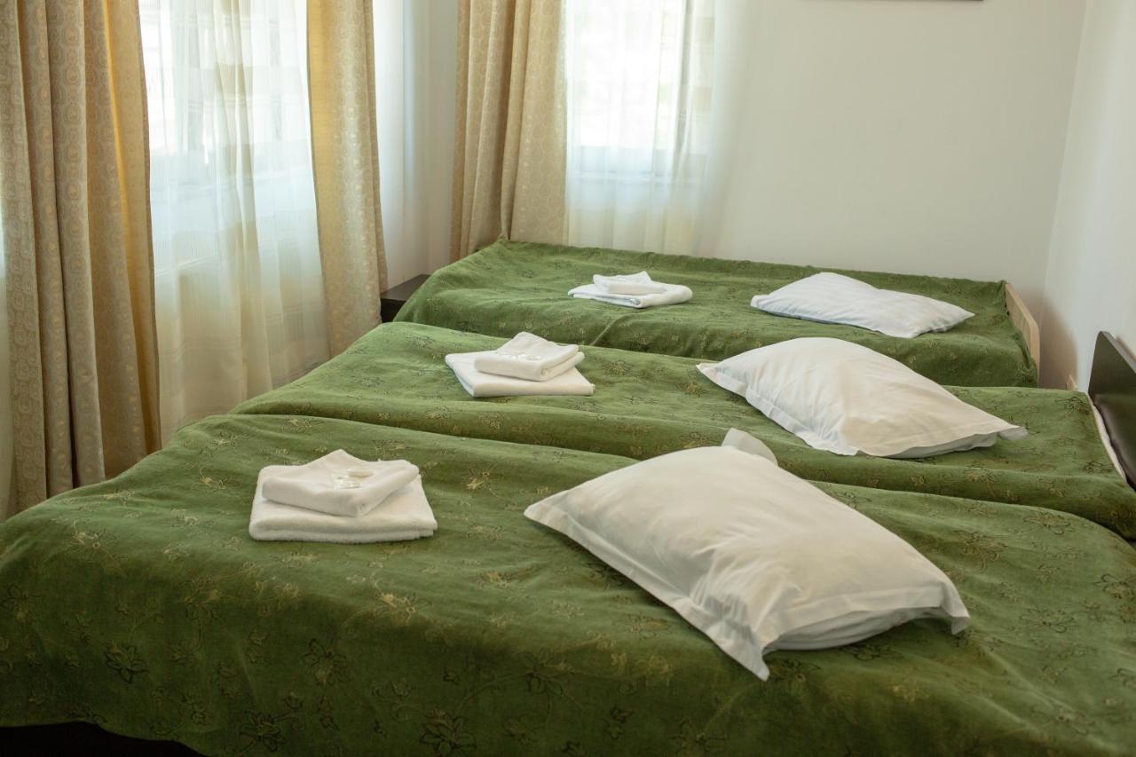 Curtea Brancoveneasca Hotel คอนสตันซา ภายนอก รูปภาพ