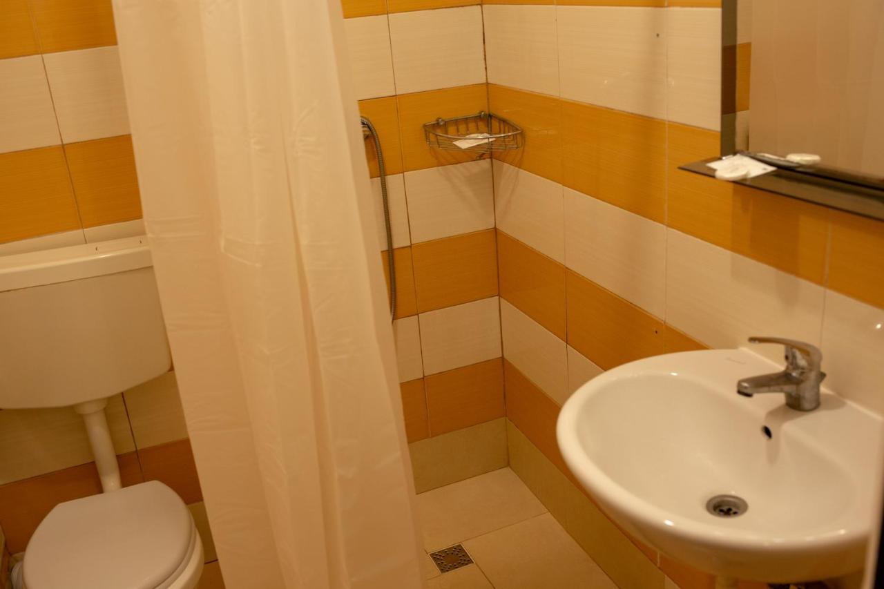 Curtea Brancoveneasca Hotel คอนสตันซา ภายนอก รูปภาพ