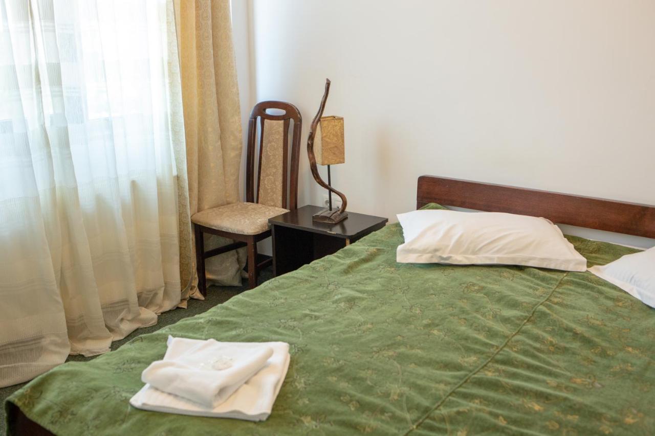 Curtea Brancoveneasca Hotel คอนสตันซา ภายนอก รูปภาพ