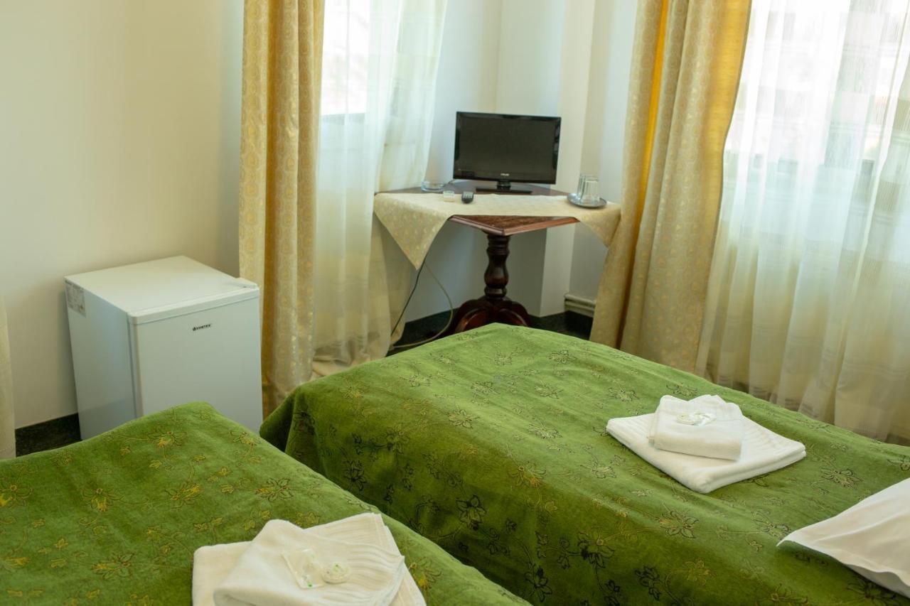 Curtea Brancoveneasca Hotel คอนสตันซา ภายนอก รูปภาพ