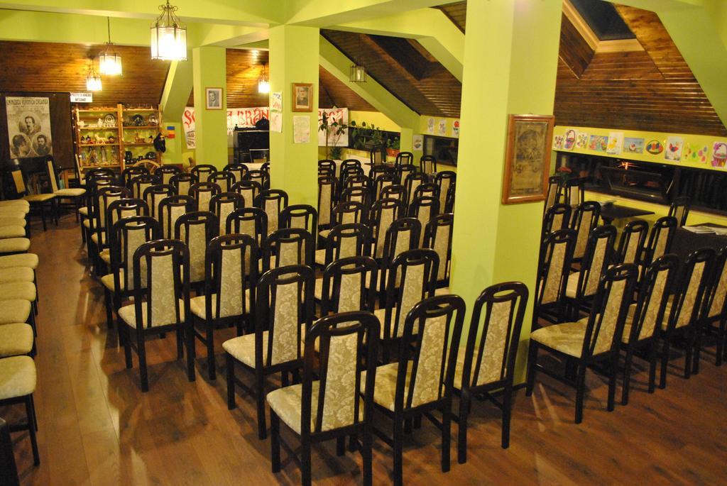Curtea Brancoveneasca Hotel คอนสตันซา ภายนอก รูปภาพ